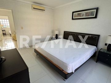 Residencia en Venta en Jardines del Sur