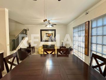 Residencia en Venta en Jardines del Sur