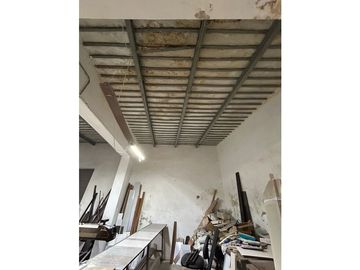 Casa en venta en el centro a dos calles del Parque de Mejora
