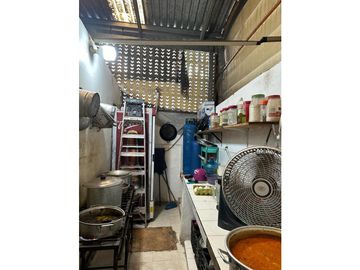 Casa en venta en el centro a dos calles del Parque de Mejora