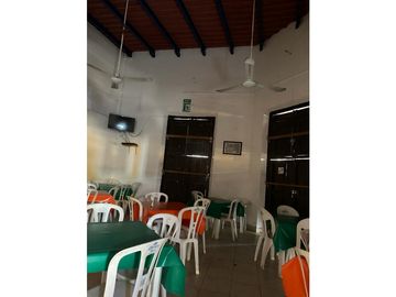 Casa en venta en el centro a dos calles del Parque de Mejora