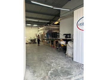 Casa en venta en el centro a dos calles del Parque de Mejora