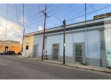 Casa en venta en el centro a dos calles del Parque de Mejora