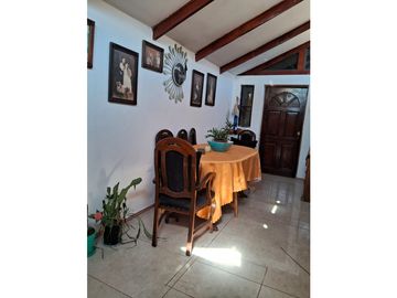 Ampliada regularizada, segura e Impecable,  3D1B2E con patio