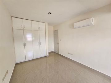Casa en Privada sector del Valle