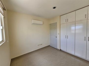 Casa en Privada sector del Valle