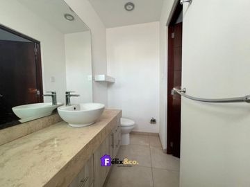 Casa en Venta en Prados de la Conquista