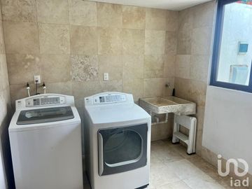 Casa en Venta en Real Las Quintas Cuernavaca