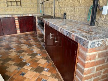 Casa en Venta en Mayorazgo Santa Lucía, León, Gto. de las mas amplias en terreno  y construcción