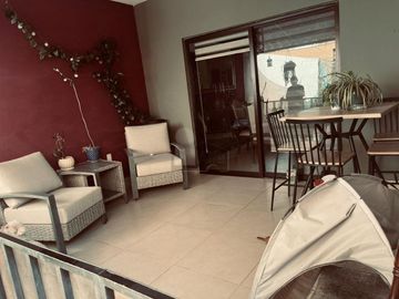 Casa en Venta en Mayorazgo Santa Lucía, León, Gto. de las mas amplias en terreno  y construcción
