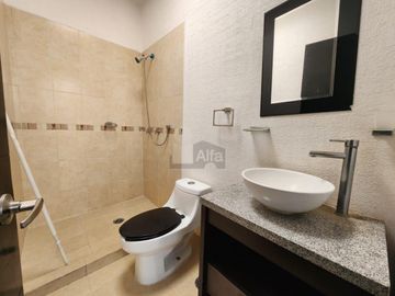 Casa en Venta en Toluca, 40 min de Santa Fe y a 15 min de la estación Lerma del Tren Interurbano Tol