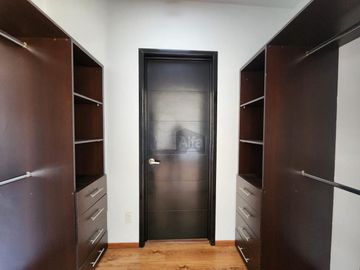 Casa en Venta en Toluca, 40 min de Santa Fe y a 15 min de la estación Lerma del Tren Interurbano Tol