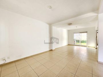 Casa en Venta en Toluca, 40 min de Santa Fe y a 15 min de la estación Lerma del Tren Interurbano Tol