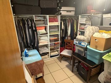 Casa en Venta Fracc. Los Cárcamos, León, Gto. atrás del Parque Cárcamos, Metropolitano y Plaza Mayor
