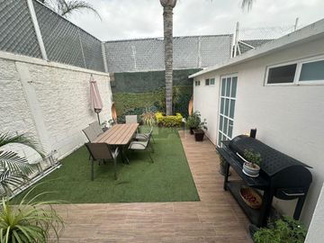 Casa en Venta Fracc. Los Cárcamos, León, Gto. atrás del Parque Cárcamos, Metropolitano y Plaza Mayor