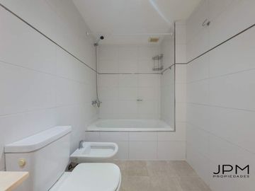VENTA de 1 ambiente a metros de Av. Libertador con amplio balcón!