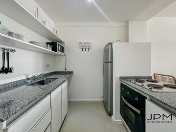 VENTA de 1 ambiente a metros de Av. Libertador con amplio balcón!