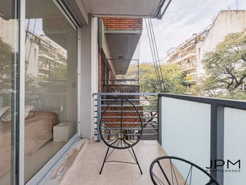 VENTA de 1 ambiente a metros de Av. Libertador con amplio balcón!