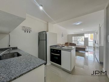 VENTA de 1 ambiente a metros de Av. Libertador con amplio balcón!