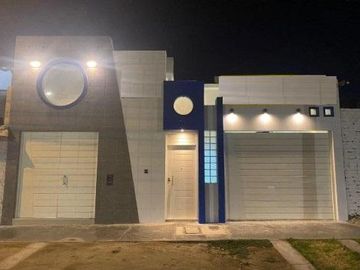 Casa en  en AVENIDA ANCHOVETA