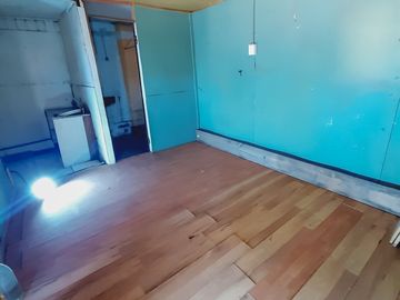 Amplio Terreno con Casa Solida Para Remodelar en La Granja