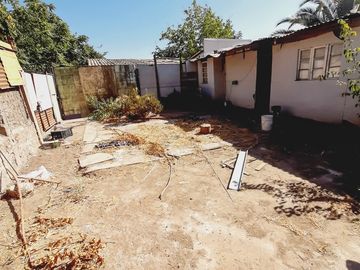 Amplio Terreno con Casa Solida Para Remodelar en La Granja
