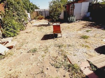 Amplio Terreno con Casa Solida Para Remodelar en La Granja