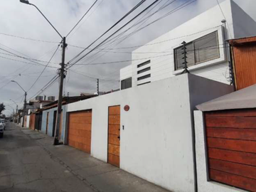 Casa en Venta en Pje. Agua Santa con El Aguila Cod. 19467 - condiciones especiales de financiamiento Banco Santander