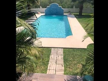 Casa en venta con alberca carretera nacional