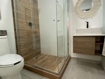Casa en Venta en Terrasoles, Nuevo Querétaro, 3 Recámaras, 2.5 Baños, Alberca..