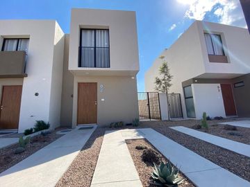 Casa en Venta en Terrasoles, El Marqués - Nuevo Querétaro, Calidad de Vida.
