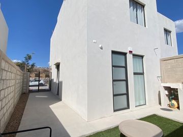 Casa en Venta en Terrasoles, El Marqués - Nuevo Querétaro, Calidad de Vida.