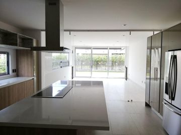 Casas en Venta, El Campanario, Club de Golf,  Querétaro, Qro76. $27.75 mdp