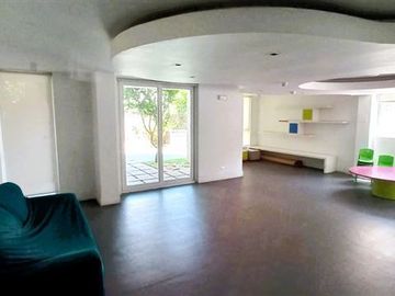 Departamento en Venta en Ñuñoa, Av Holanda a pasos de Irarrazabal y Metro Chile-España