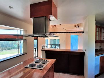 LINDA CASA EN CONDOMINIO EXCLUSIVO DE CINCO CASAS CON EXCELE