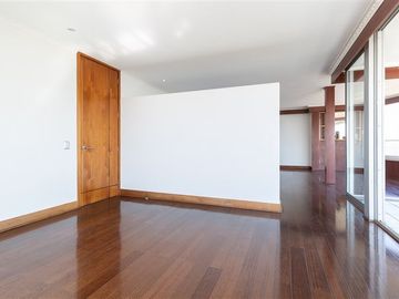 Departamento en Venta en Carlos Peña Otaegui 12500