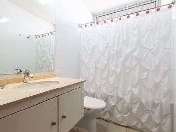 Departamento en Venta en Carlos Peña Otaegui 12500