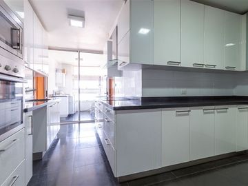 Departamento en Venta en Carlos Peña Otaegui 12500