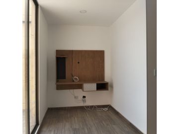 VENDO LINDA CASA EN EL CENTRO DE CAJICA