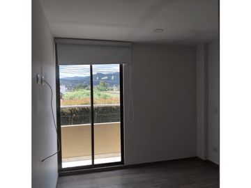 VENDO LINDA CASA EN EL CENTRO DE CAJICA