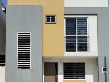 Venta de casa en  Urb. Panorama Real (LC)