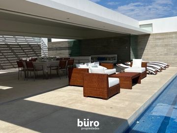 ESPECTACULAR CASA DE PLAYA EN CERRO COLORADO KM 128 EN PRIMERA FILA EN VENTA