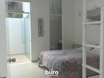 ESPECTACULAR CASA DE PLAYA EN CERRO COLORADO KM 128 EN PRIMERA FILA EN VENTA