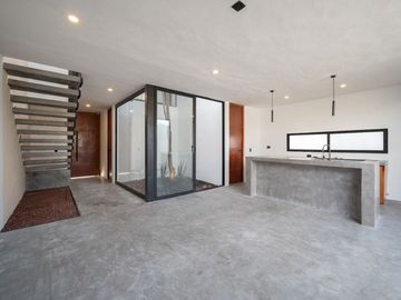 Townhouse en venta en privada zona de Conkal al norte de Mérida