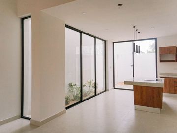 Townhouse en venta de 2 recámaras en Dzityá