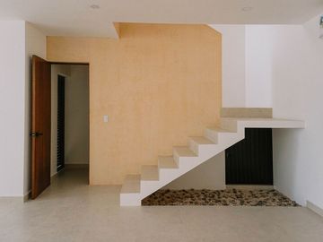 Townhouse en venta de 2 recámaras en Dzityá