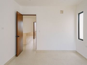 Townhouse en venta de 2 recámaras en Dzityá