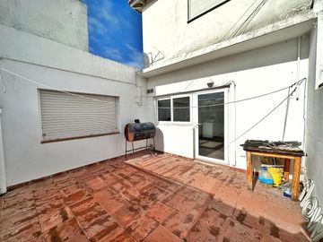 Galpón en Block + Departamento 4 amb - Barrio 9 de Julio