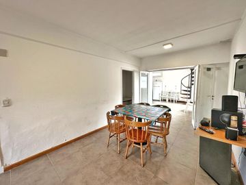 Galpón en Block + Departamento 4 amb - Barrio 9 de Julio
