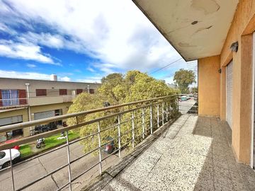 Galpón en Block + Departamento 4 amb - Barrio 9 de Julio